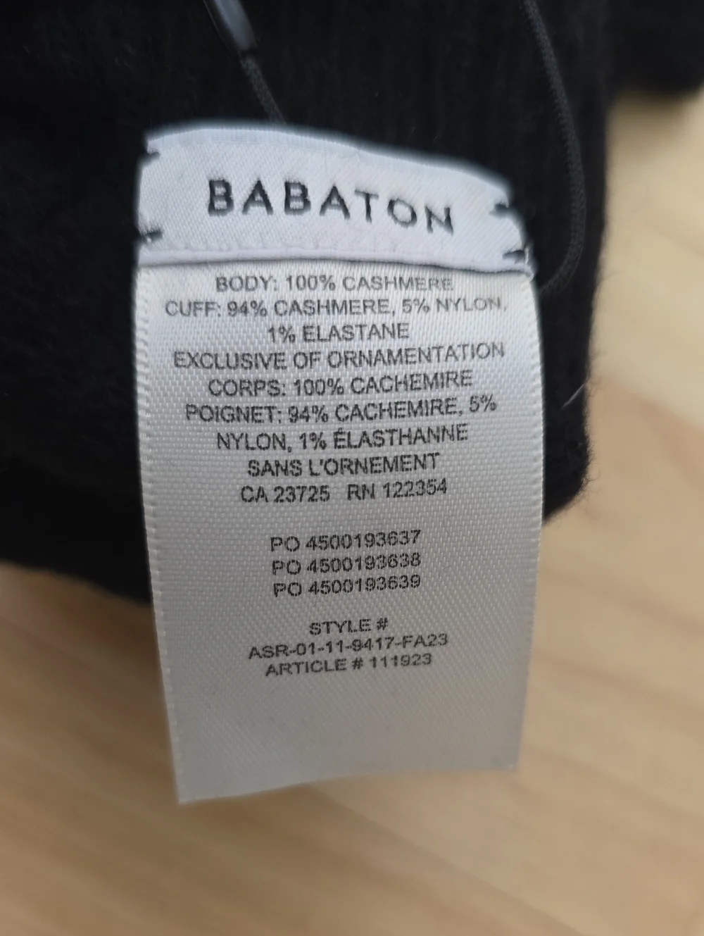 Aritzia Cashmere Exalt Tech Gloves100% Italian cashmere Black gloves